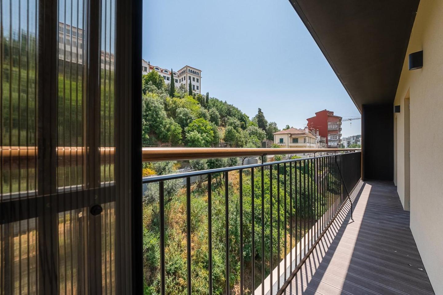 Guestready - Majestic Riverside Terrace In Coimbra Apartment Bagian luar foto