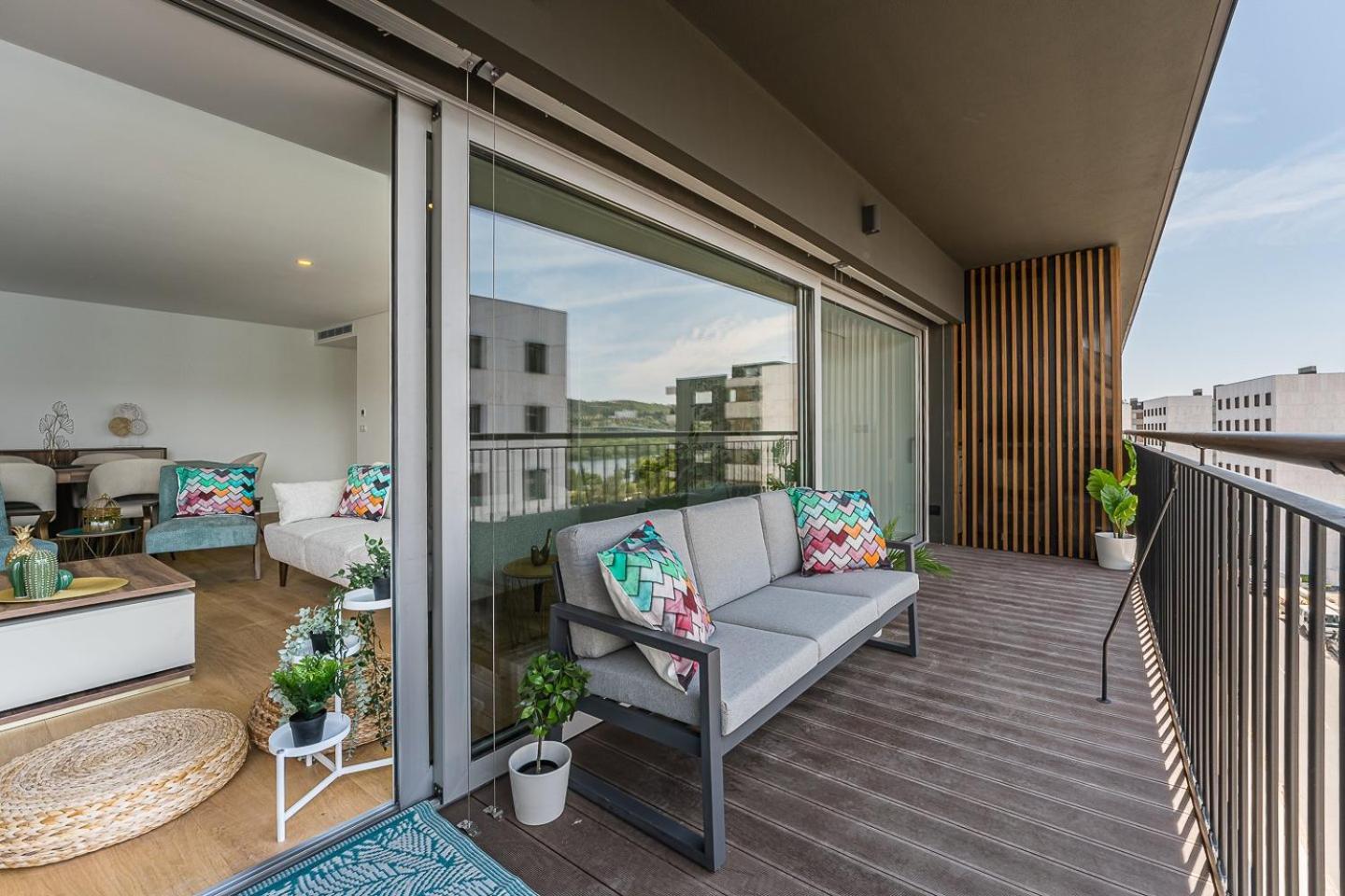 Guestready - Majestic Riverside Terrace In Coimbra Apartment Bagian luar foto