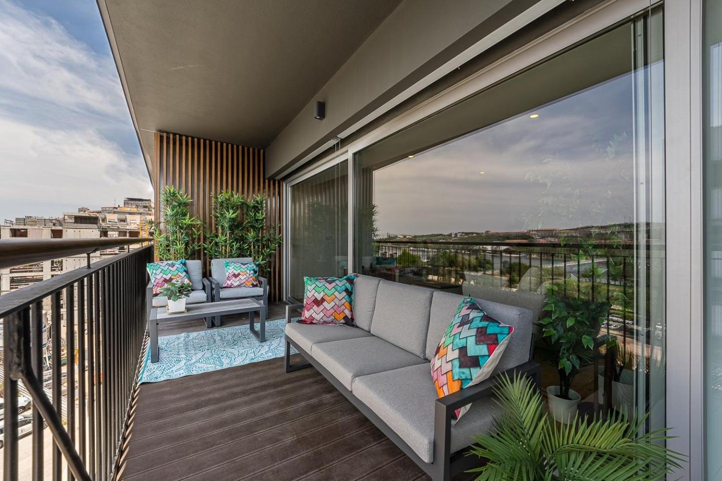 Guestready - Majestic Riverside Terrace In Coimbra Apartment Bagian luar foto
