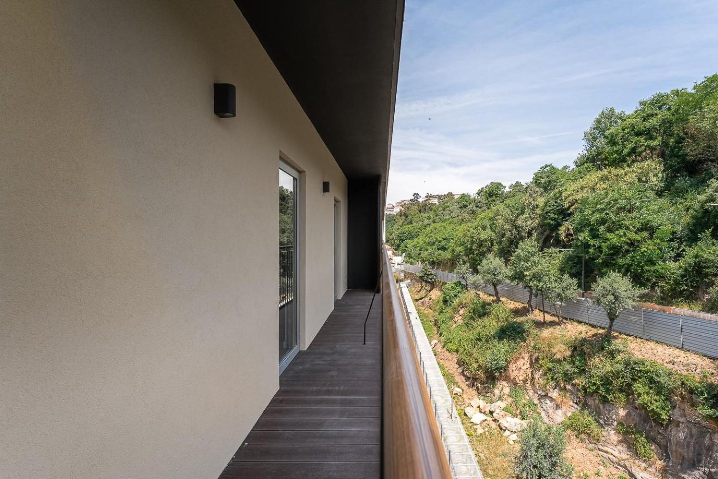 Guestready - Majestic Riverside Terrace In Coimbra Apartment Bagian luar foto